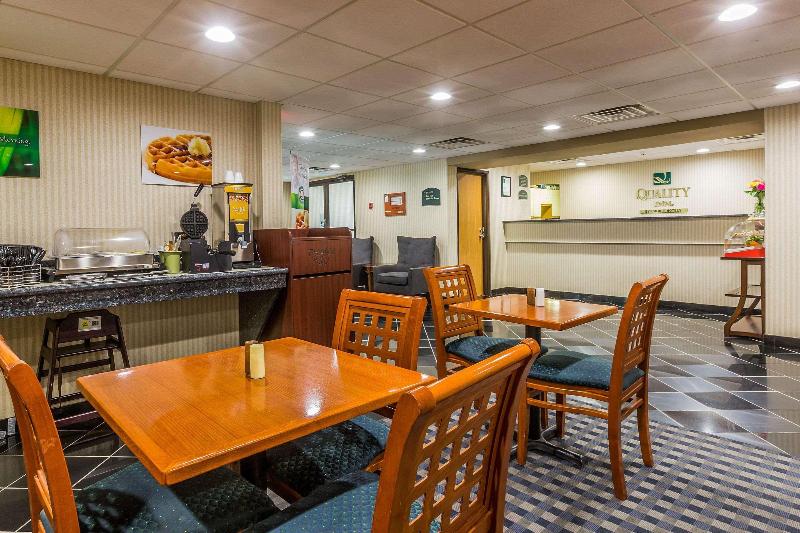 Отель Quality Inn Hyde Park   Poughkeepsie North