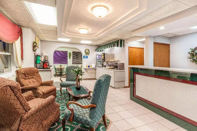 בית מלון כפרי Red Roof Inn Weedsport