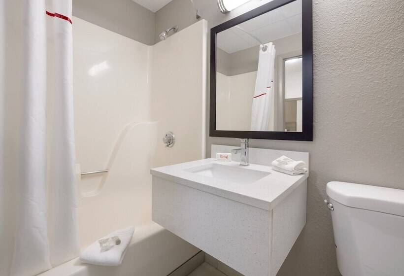 فندق Red Roof Inn Weedsport