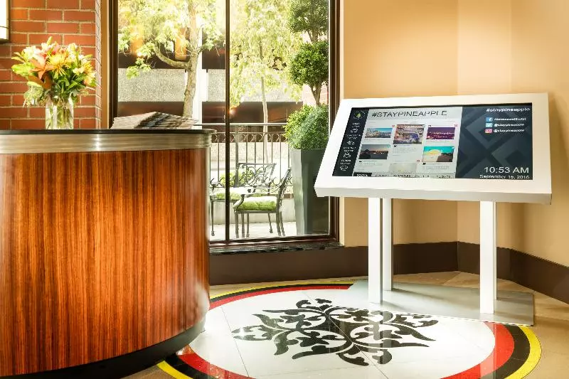 Staypineapple, The Maxwell Hotel, Seattle Center Seattle