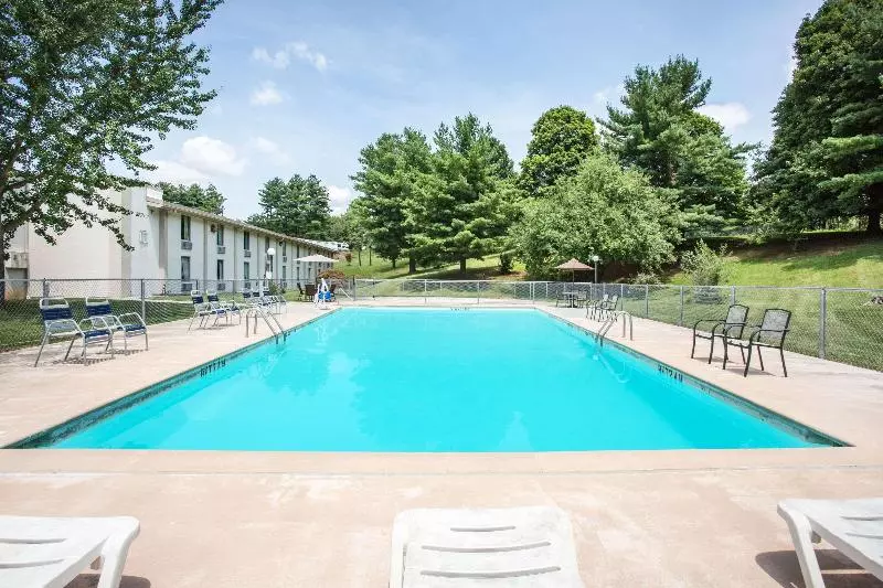 酒店 Spark By Hilton Daleville Roanoke North