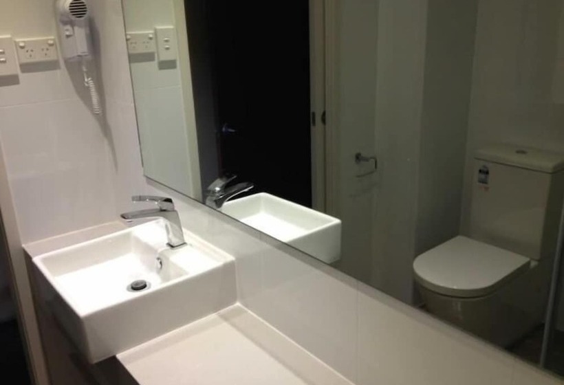 Отель Altitude The Lodge Smiggins