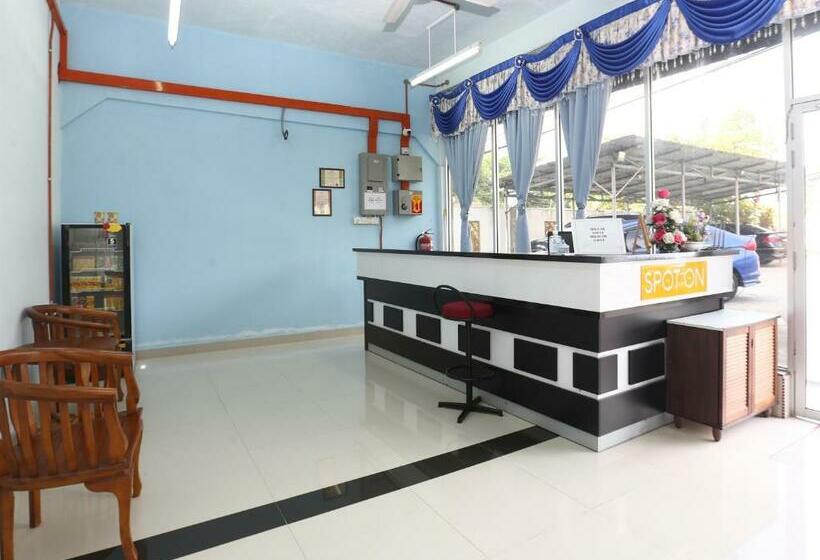 Hotel Spot On 89778 Aisy