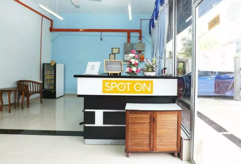 Hotelli Spot On 89778 Aisy