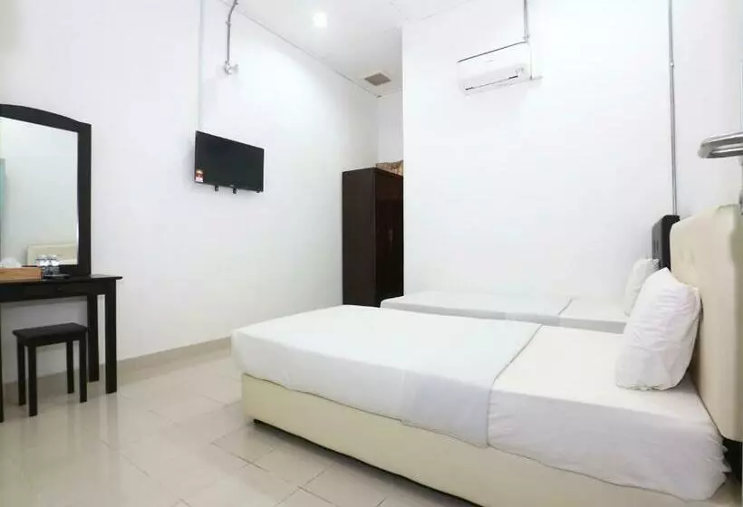 Hotelli Spot On 89778 Aisy
