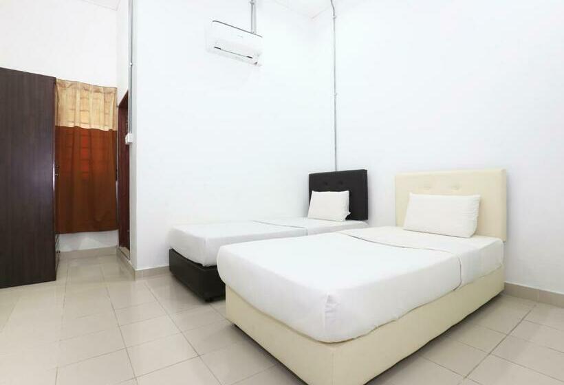 Hotel Spot On 89778 Aisy