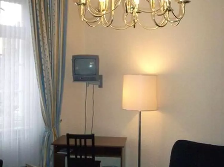 هتل Amelie Berlin West