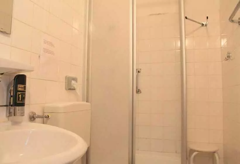 هتل Amelie Berlin West