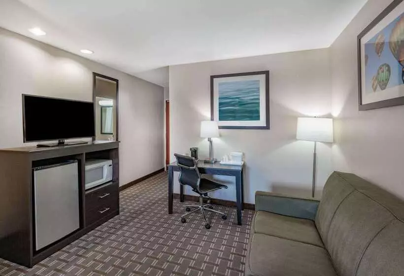 酒店 Baymont By Wyndham Farmington