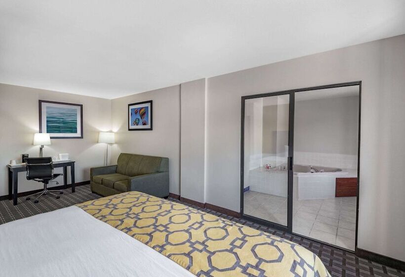 هتل Baymont By Wyndham Farmington