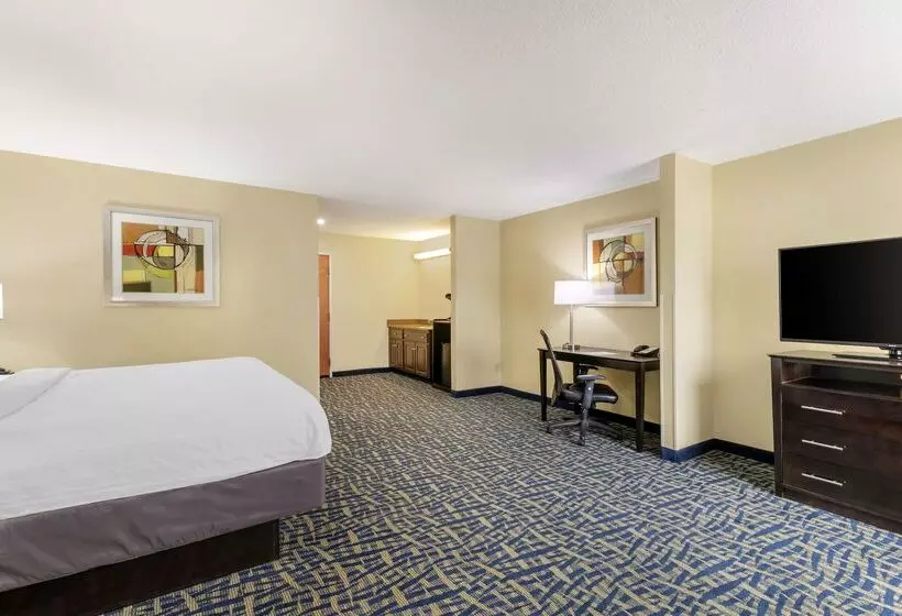 Szálloda Best Western Plus Brunswick Inn & Suites