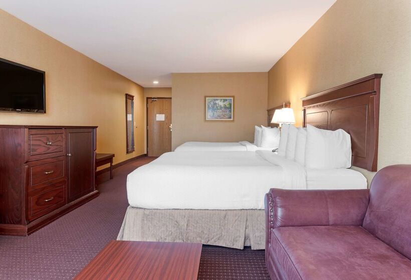 Best Western Plus Fredericton Hotel & Suites