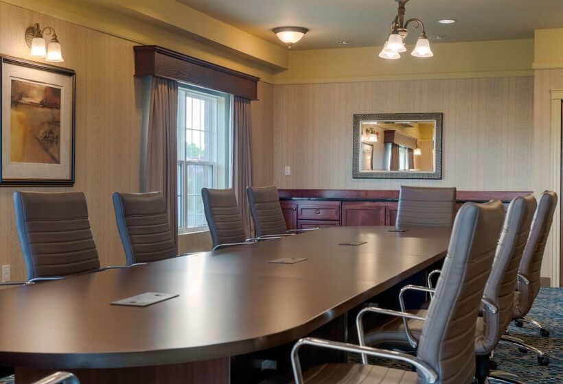 Best Western Plus Fredericton Hotel & Suites