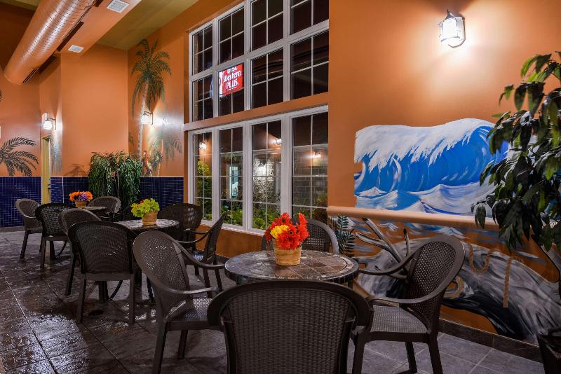 Best Western Plus Fredericton Hotel & Suites