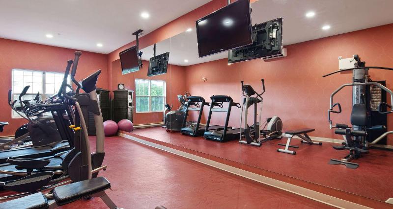 Best Western Plus Fredericton Hotel & Suites