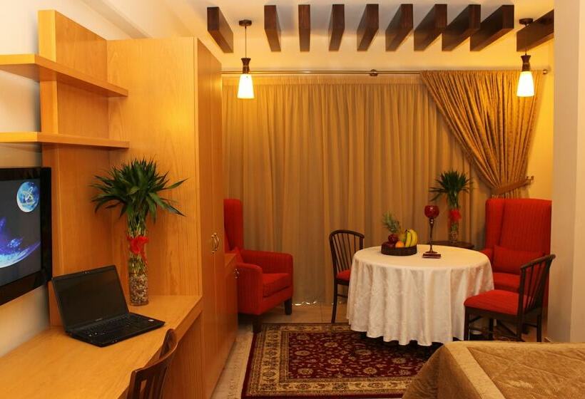 هتل Canari De Byblos