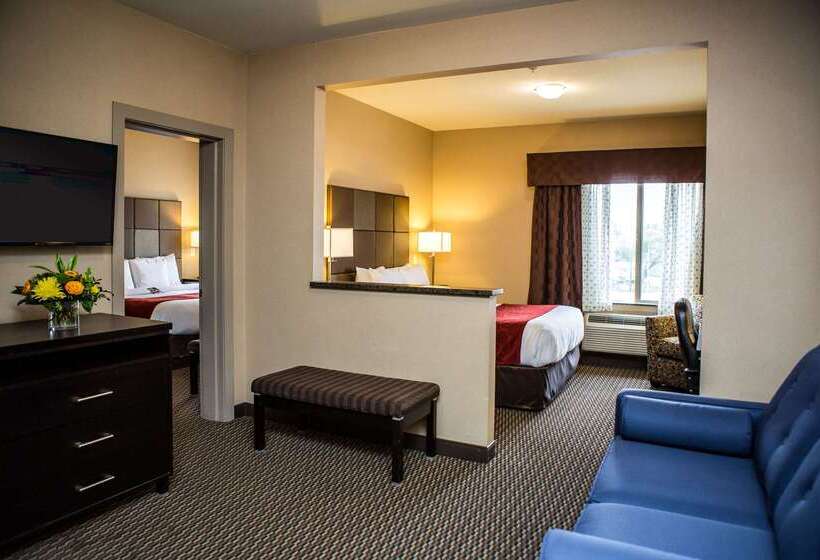 酒店 Comfort Suites Kelowna