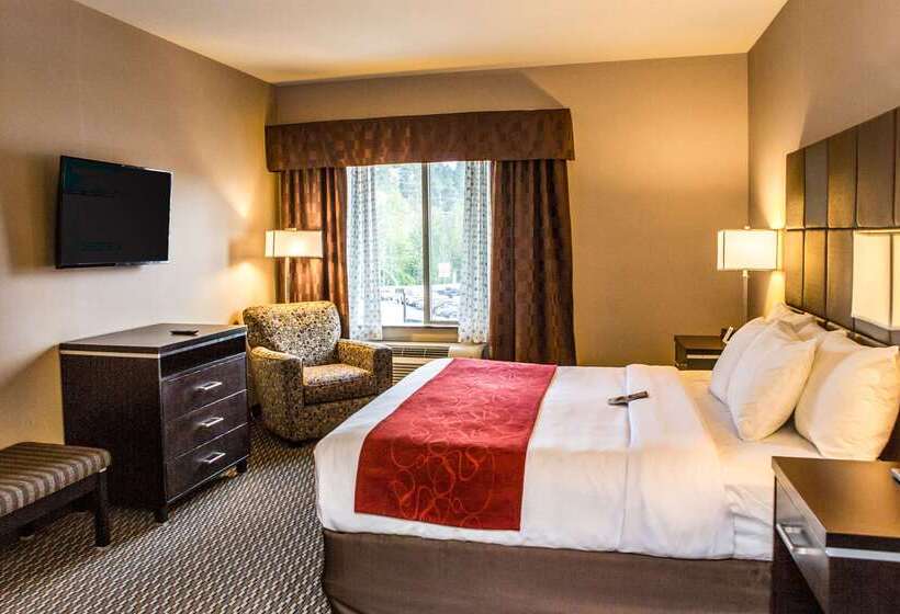 酒店 Comfort Suites Kelowna