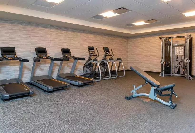 هتل Courtyard Louisville Downtown