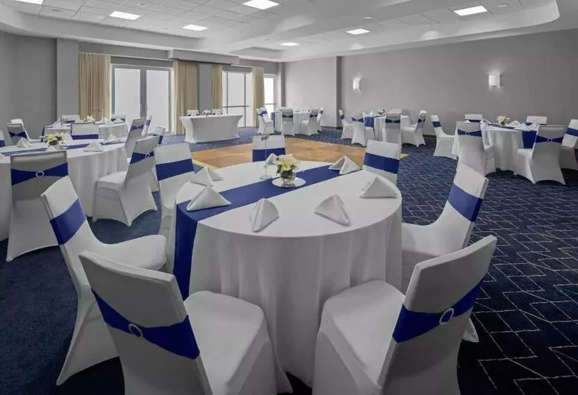 호텔 Courtyard Tampa Oldsmar