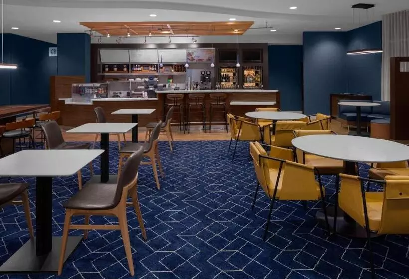 호텔 Courtyard Tampa Oldsmar