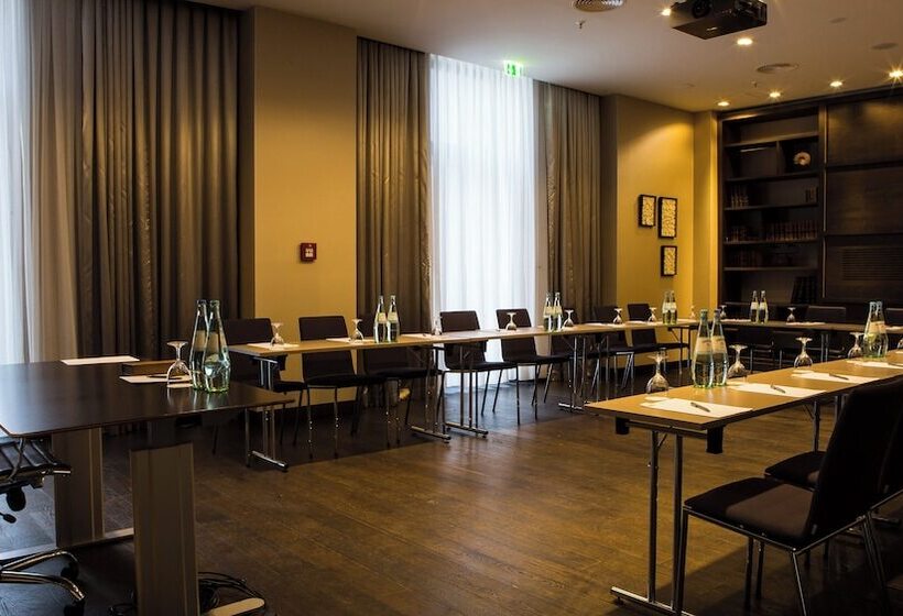 Berlin Potsdamer Platz by Leonardo Hotels