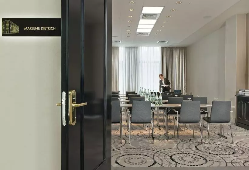 Berlin Potsdamer Platz by Leonardo Hotels