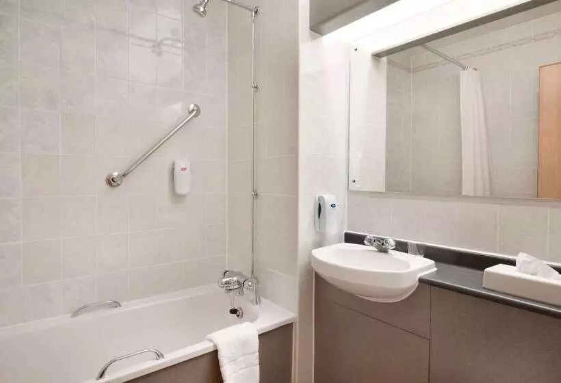 ホテル Days Inn Southampton Rownhams