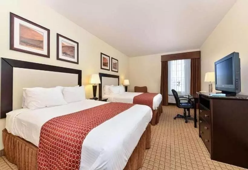 Отель Express Inn & Suites