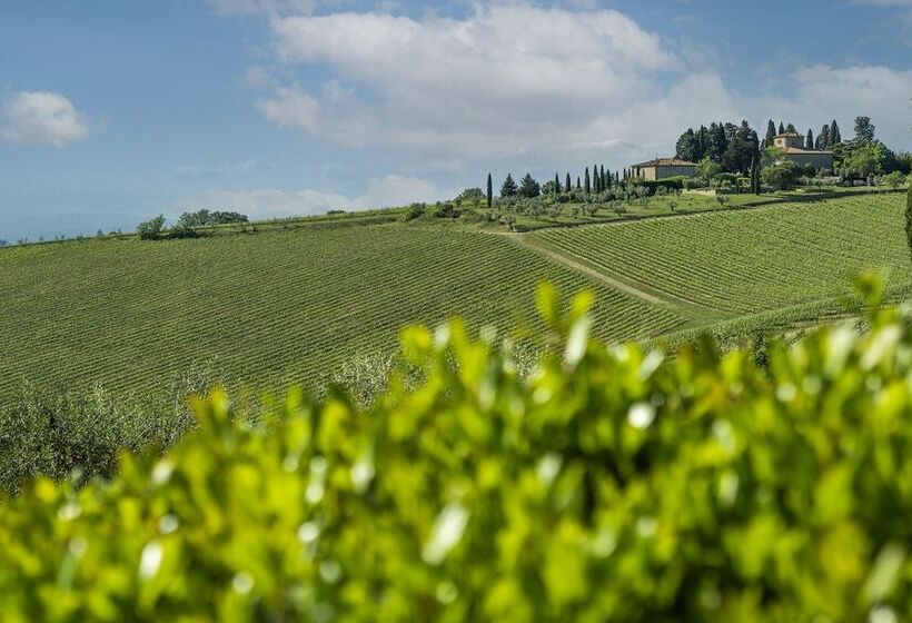 فندق Fonte De  Medici