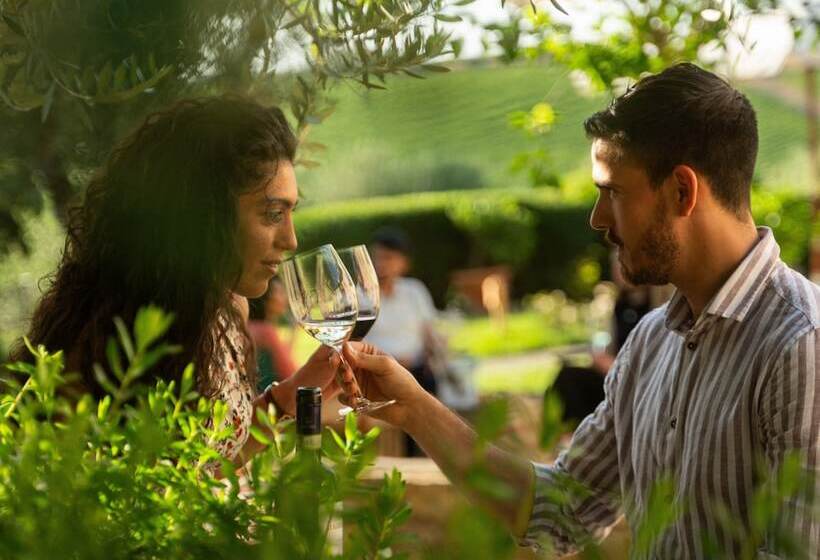 فندق Fonte De  Medici