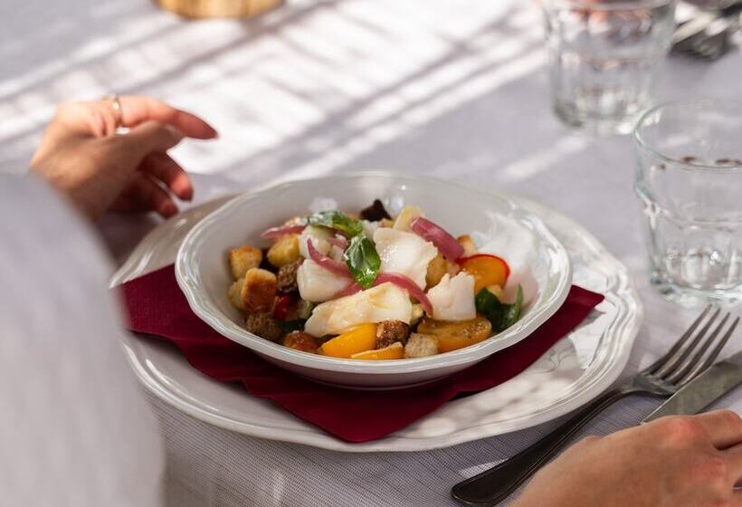 فندق Fonte De  Medici