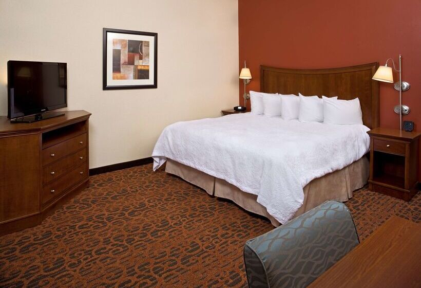 Отель Hampton Inn & Suites Pittsburghmeadow Lands