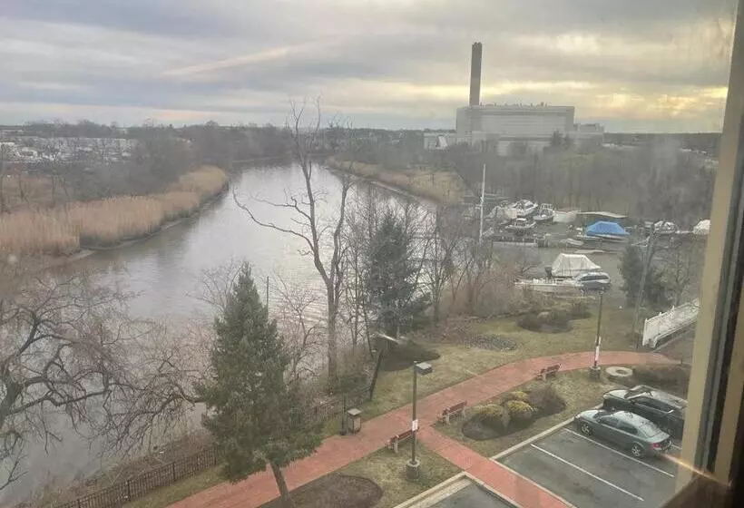 בית מלון כפרי Spark By Hilton Rahway