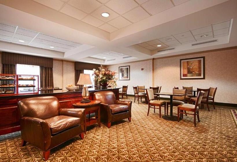 هتل Spark By Hilton Rahway