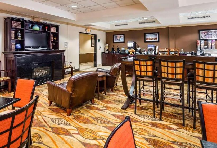 هتل Spark By Hilton Rahway