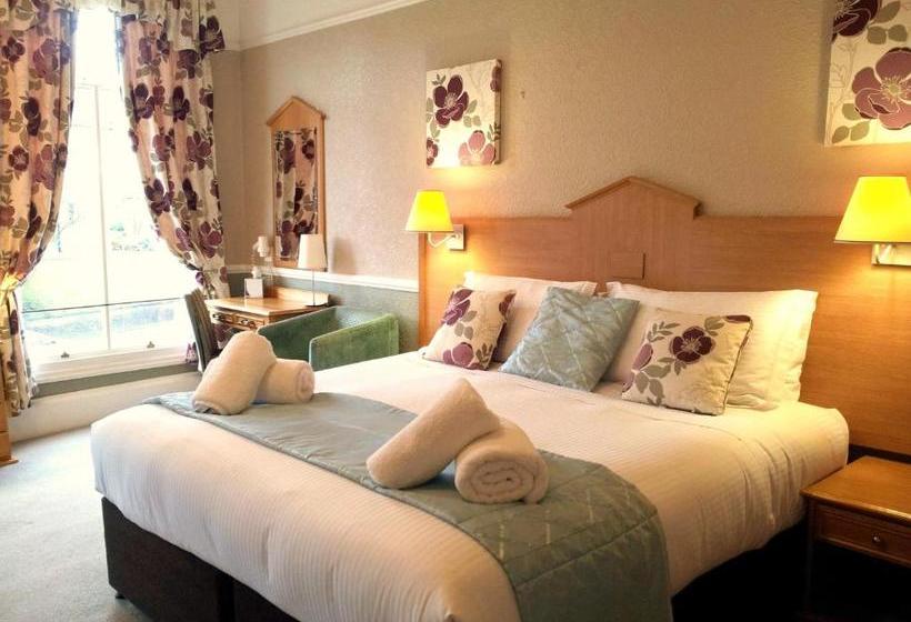 בית מלון כפרי St Paul S Lodge