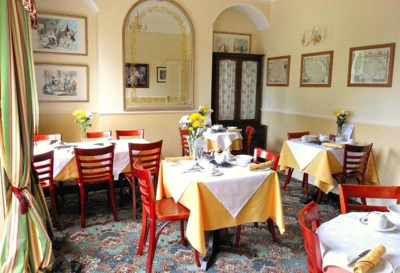 בית מלון כפרי St Paul S Lodge