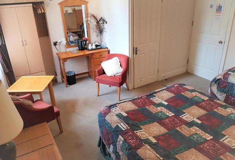 בית מלון כפרי St Paul S Lodge