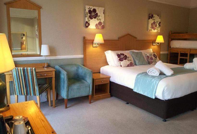 בית מלון כפרי St Paul S Lodge