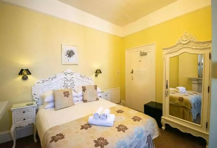 Hotel Summerlands Guest House