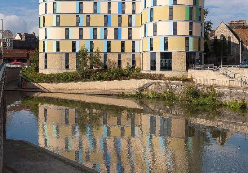 فندق Travelodge Maidstone Central