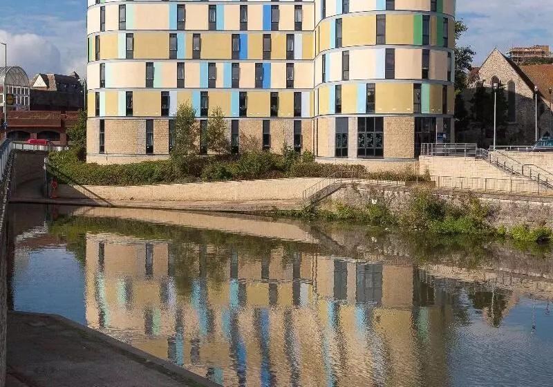 호텔 Travelodge Maidstone Central