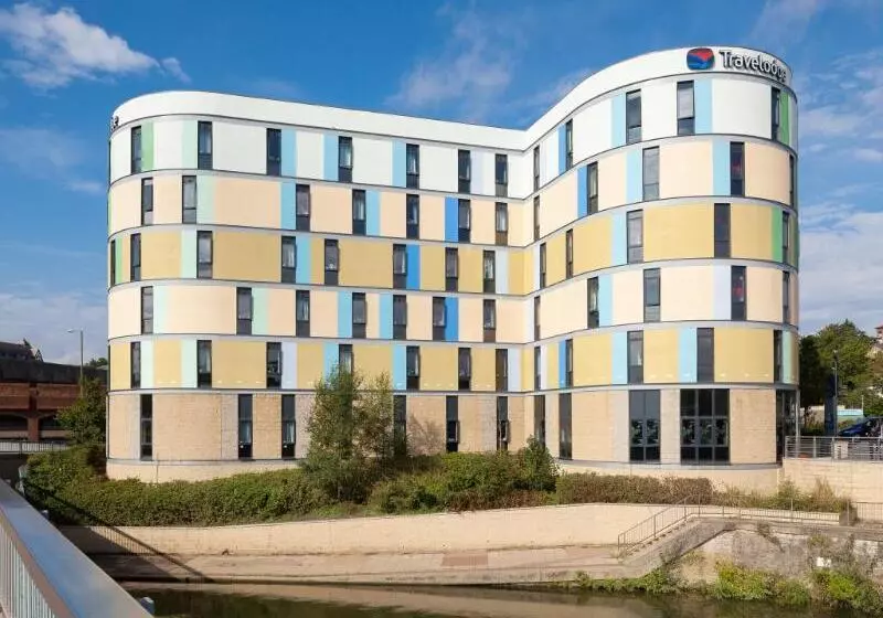 호텔 Travelodge Maidstone Central