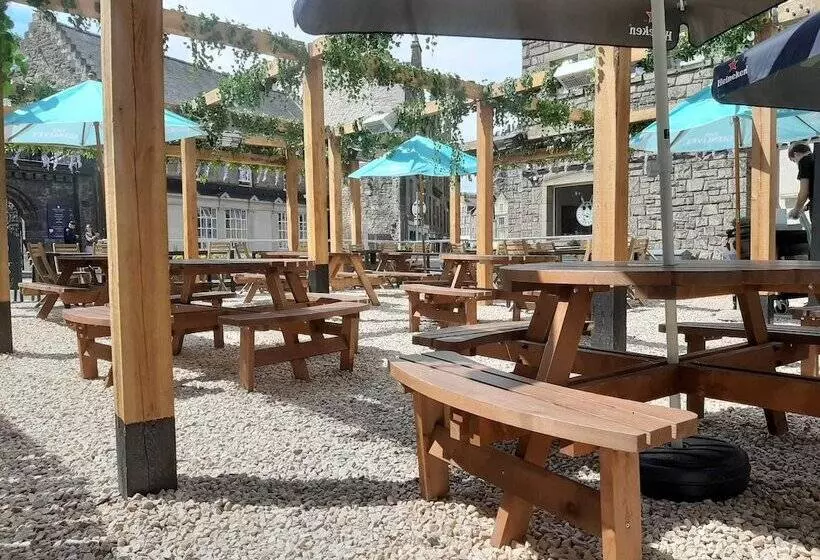 Общежитие Kick Ass Greyfriars