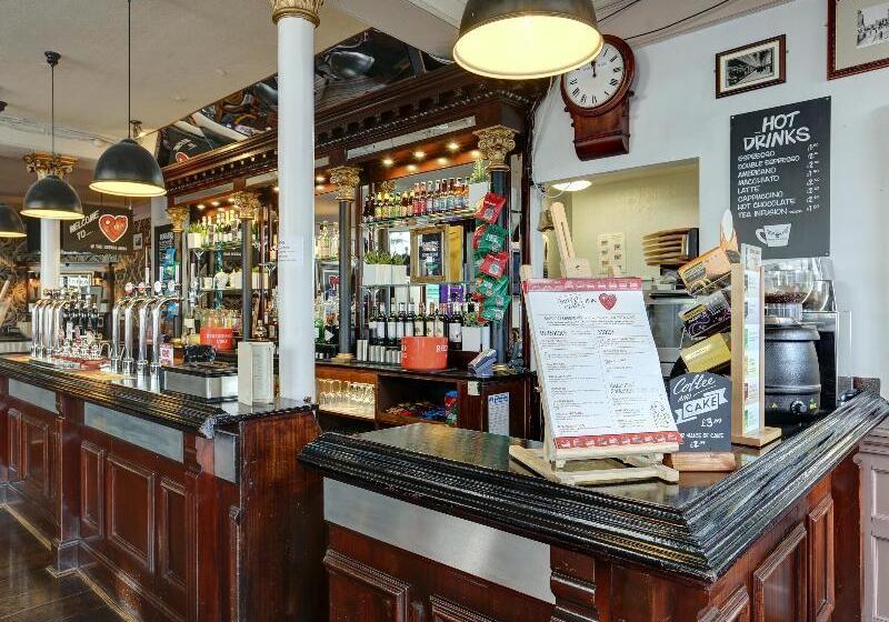 הוסטל Publove @ The Green Man Paddington