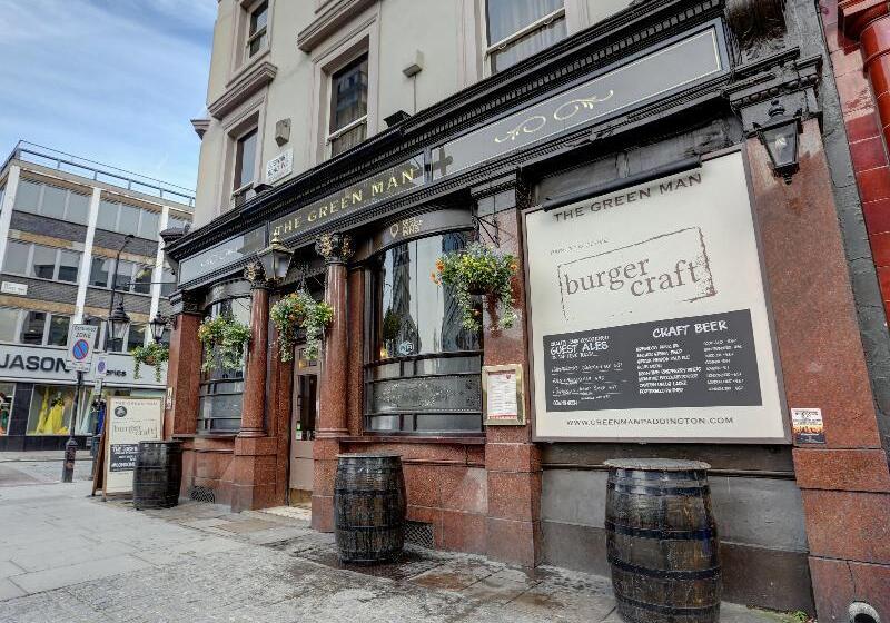 הוסטל Publove @ The Green Man Paddington