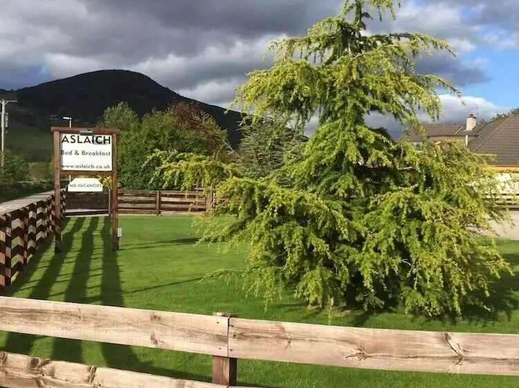 Aamiaismajoitus (B&B) Aslaich