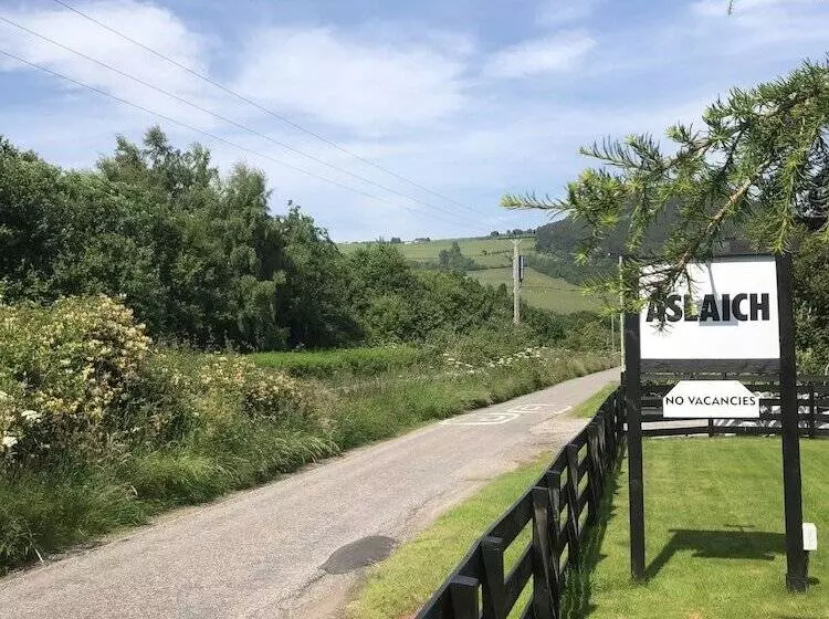 Aamiaismajoitus (B&B) Aslaich