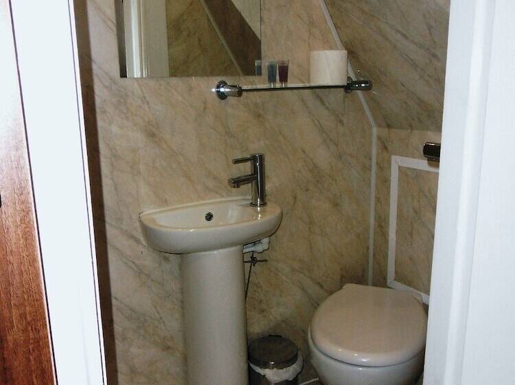 ベッドアンドブレックファースト Blossom Guesthouse